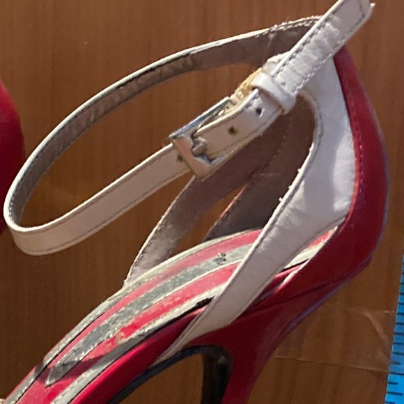 Bandolino Size 6 Red-Cream pump - Picture 5 of 5